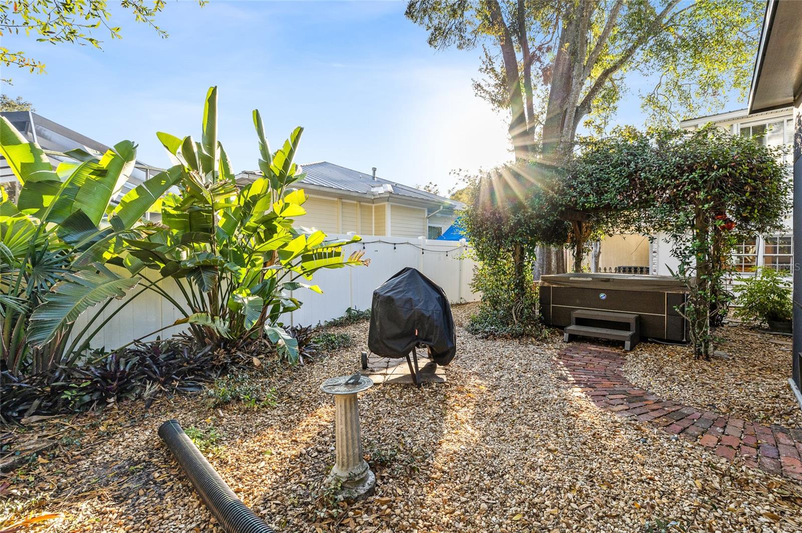 Image 49 of 58 For 1904 Hesperides Street