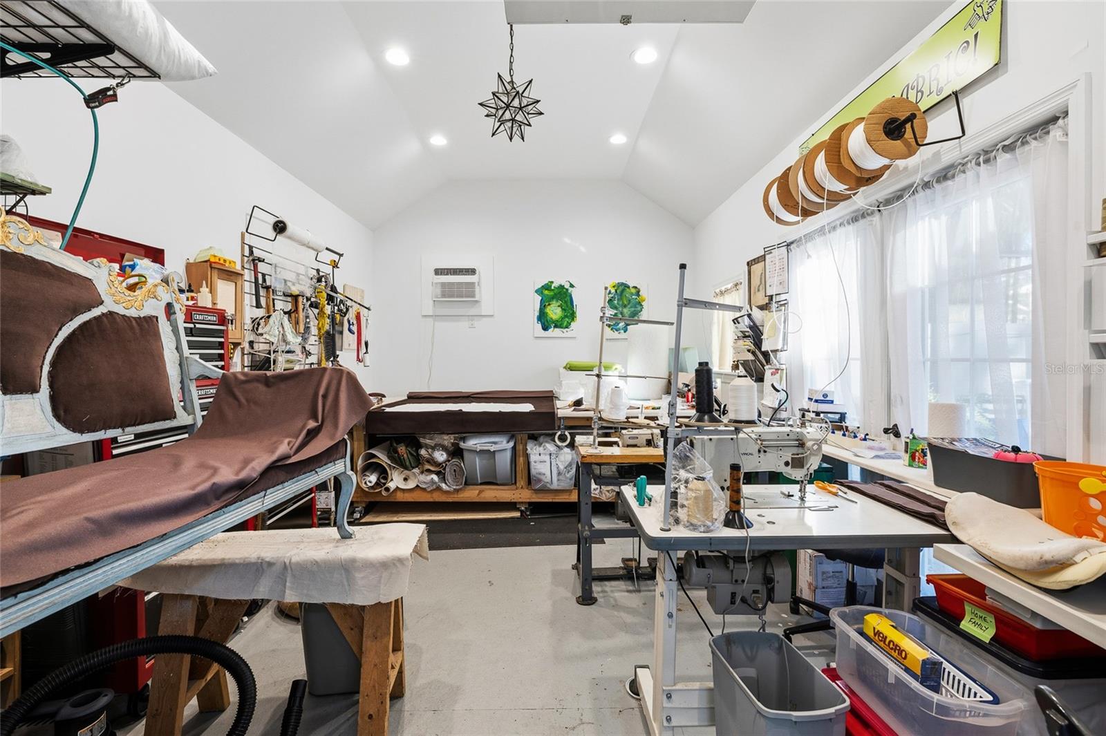 Image 53 of 58 For 1904 Hesperides Street