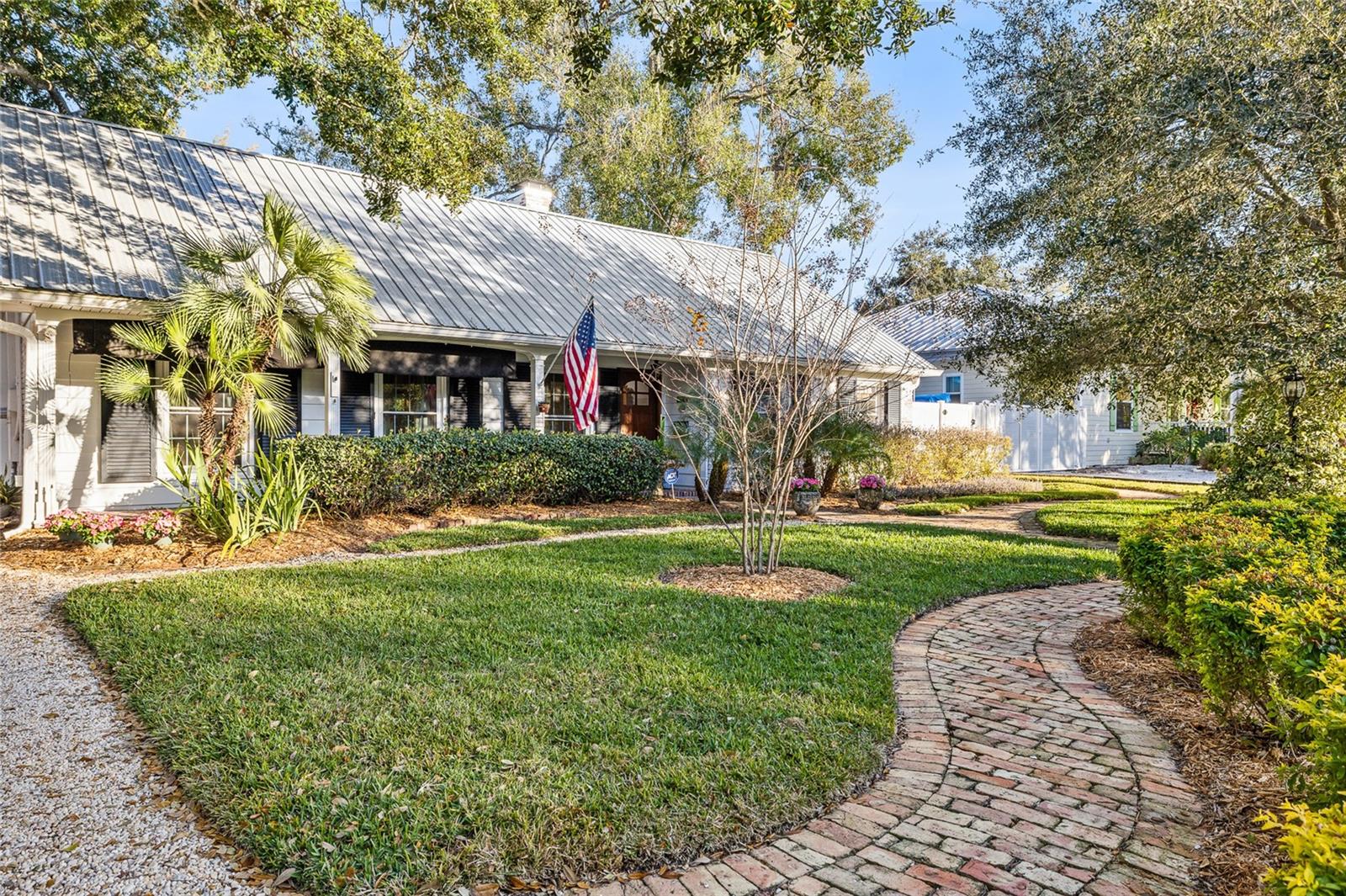 Image 6 of 58 For 1904 Hesperides Street