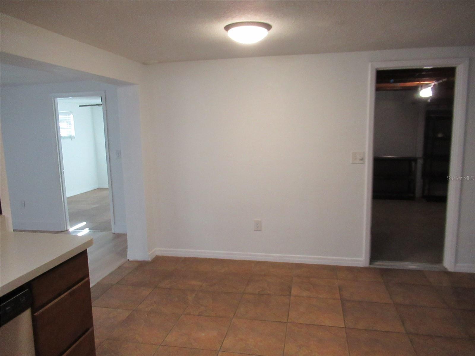 Image 12 of 36 For 3110 Rock Valley Dr