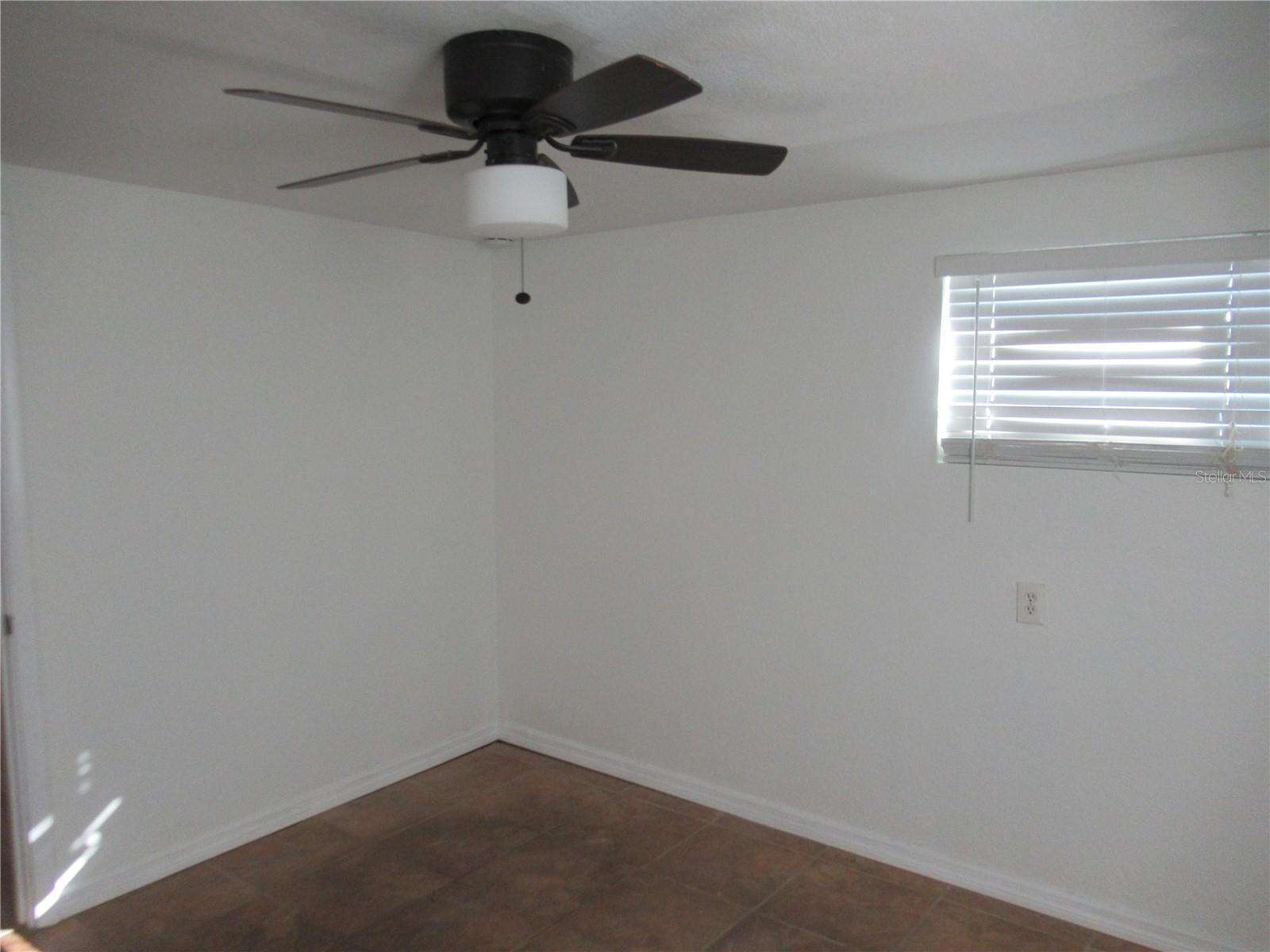 Image 24 of 36 For 3110 Rock Valley Dr