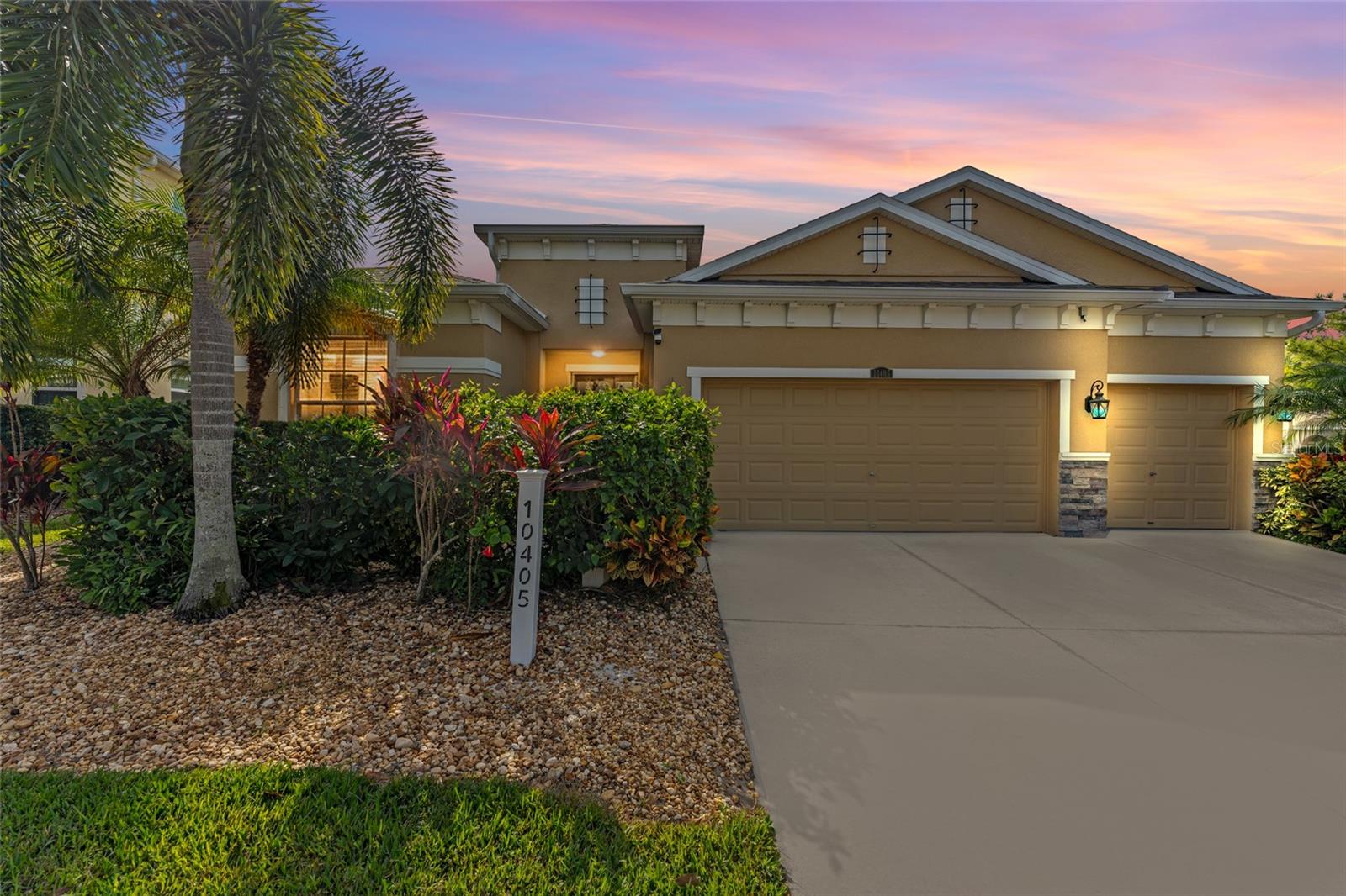 Image 2 of 32 For 10405 Hampton Meadow Way