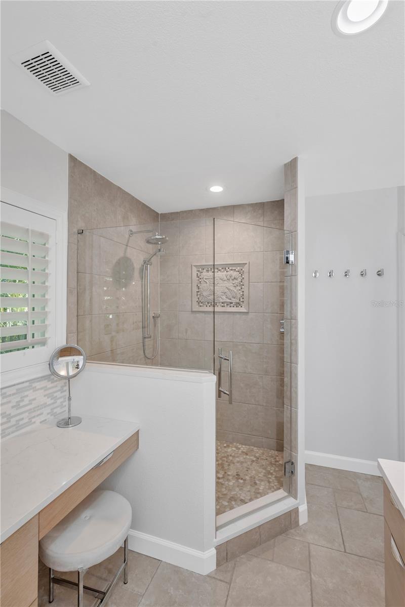 Image 22 of 55 For 1963 Michigan Avenue Ne