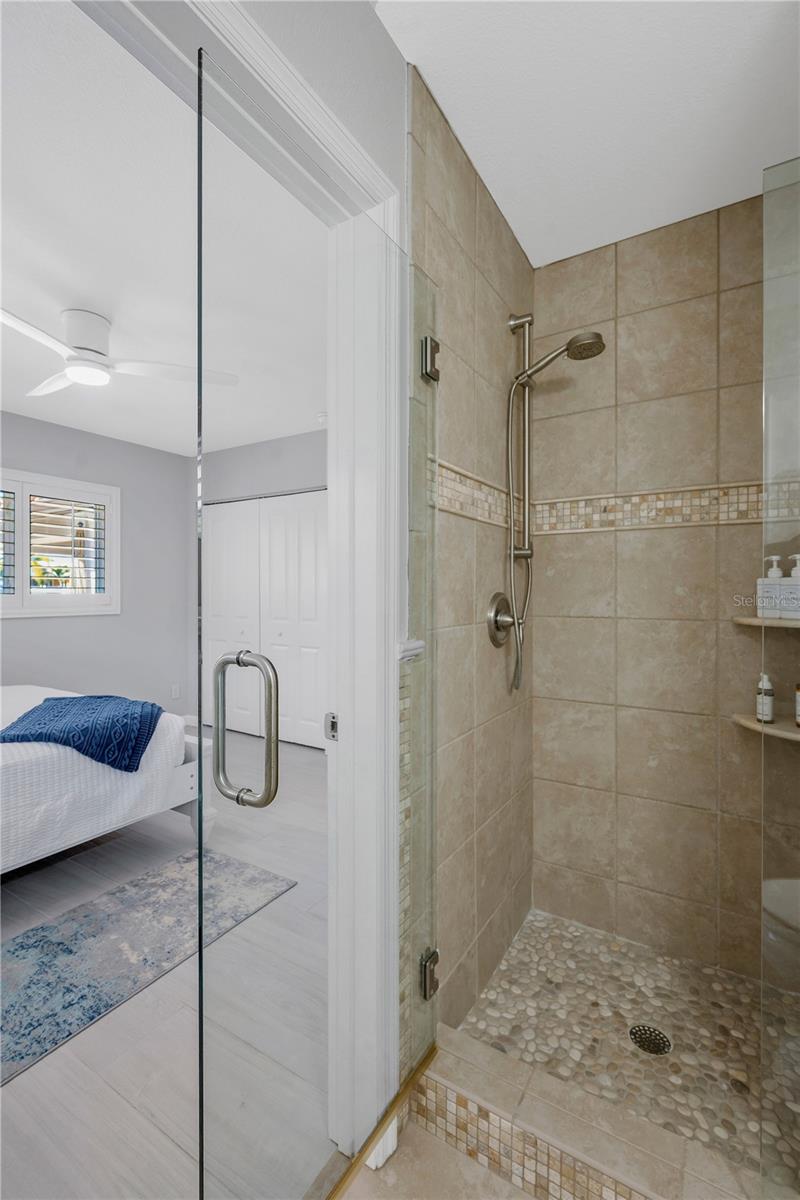 Image 30 of 55 For 1963 Michigan Avenue Ne