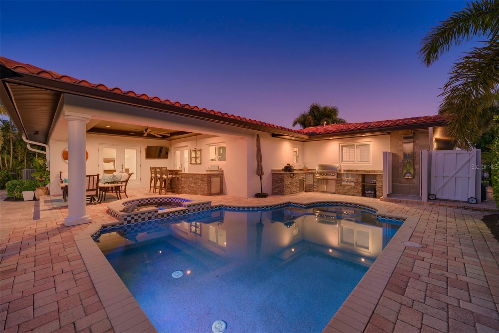 Image 47 of 55 For 1963 Michigan Avenue Ne