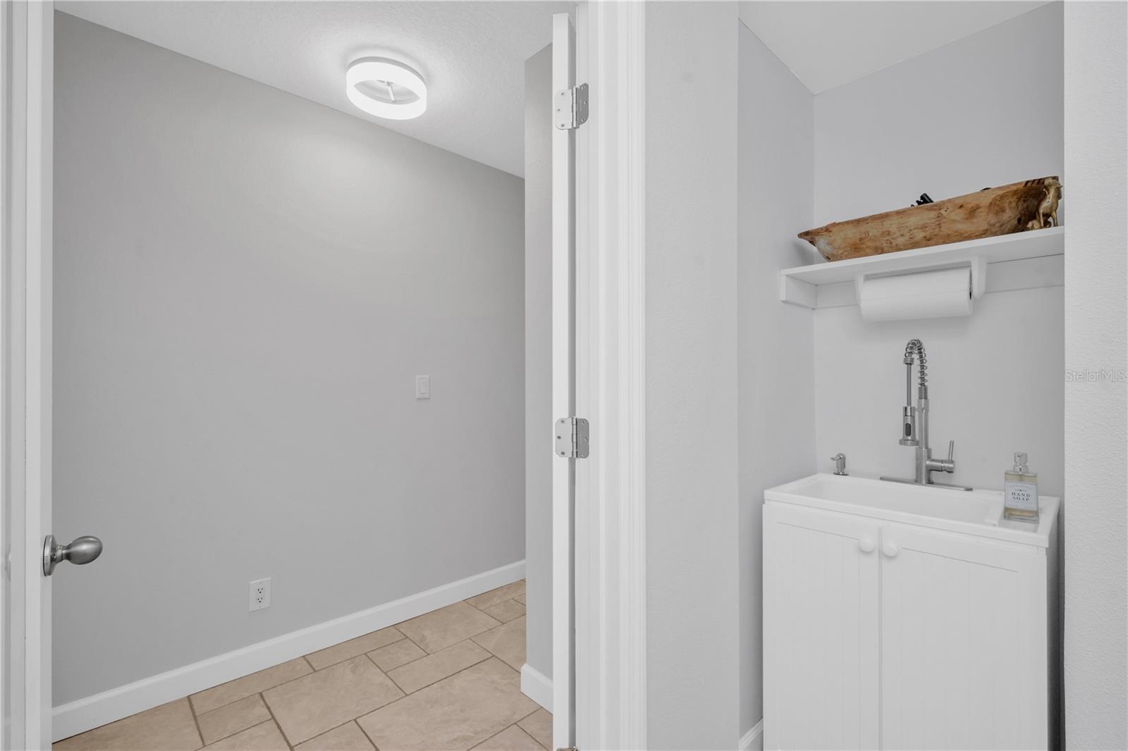 Image 54 of 55 For 1963 Michigan Avenue Ne