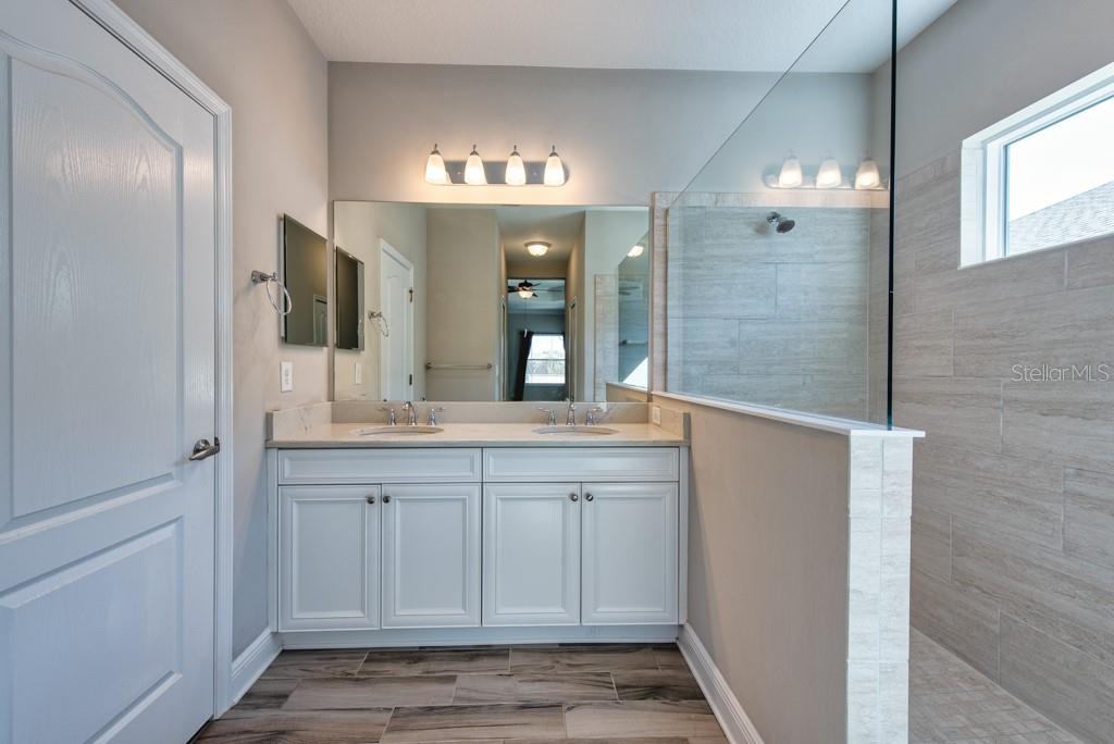 Image 16 of 49 For 3419 Woodmont Drive