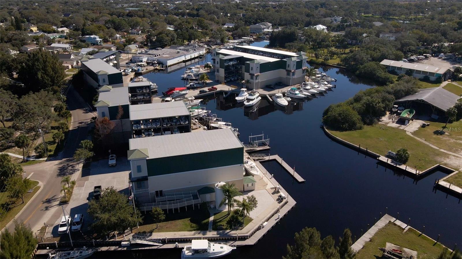 Image 43 of 54 For 723 Pent Street