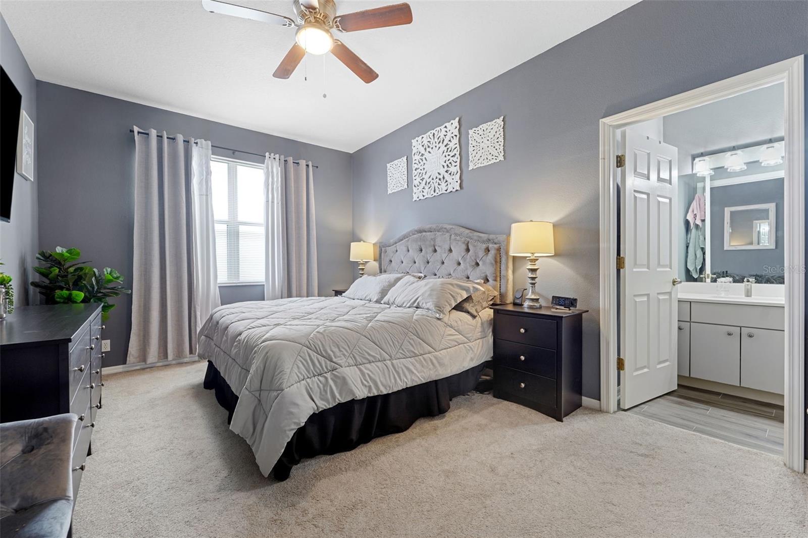 Image 15 of 33 For 4247 Day Bridge Place