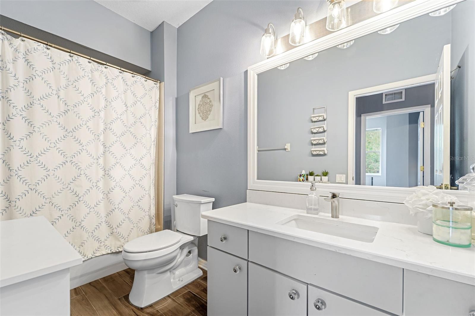 Image 21 of 33 For 4247 Day Bridge Place