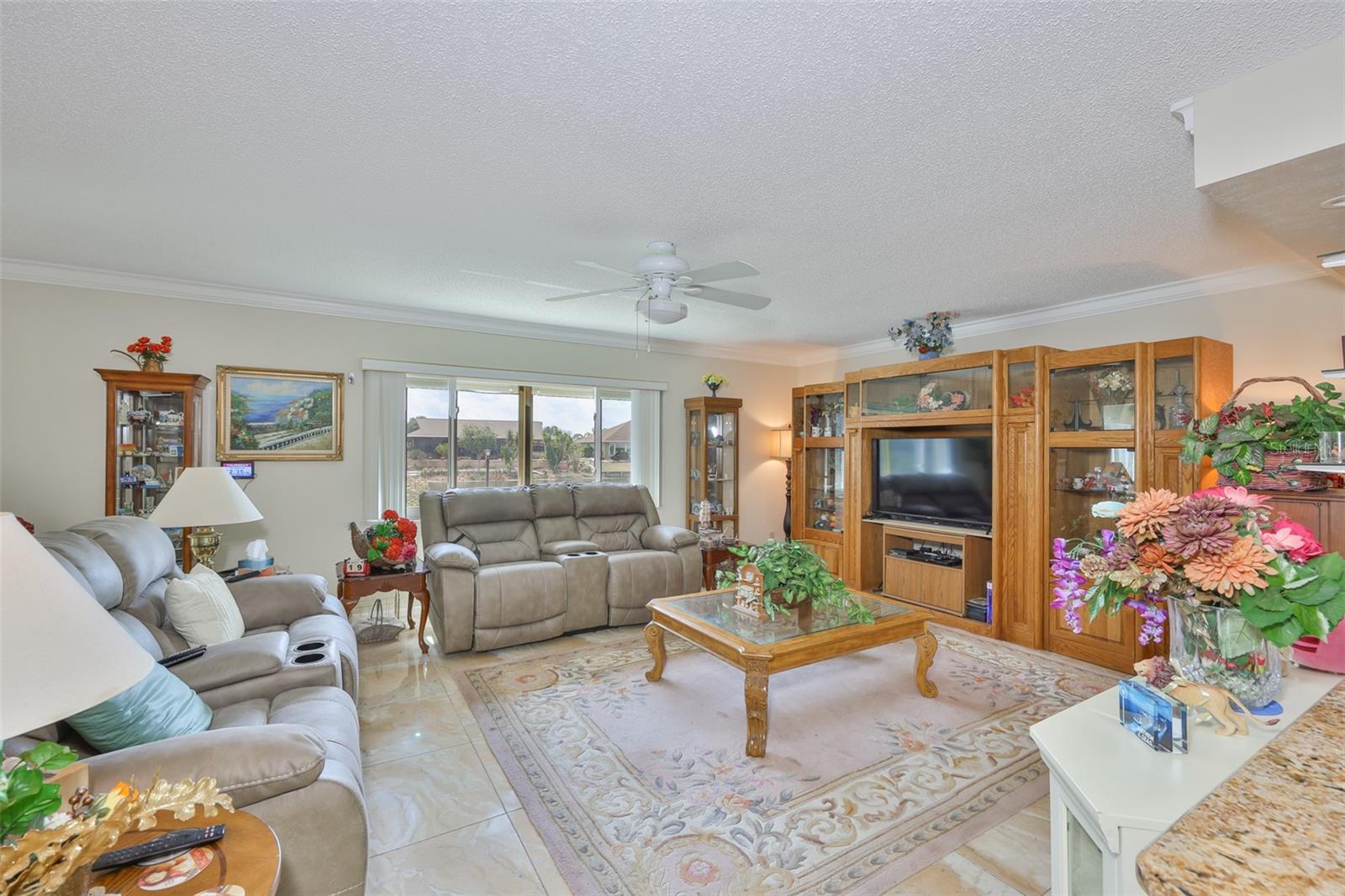 Listing photo id 20 for 2106 View Drive