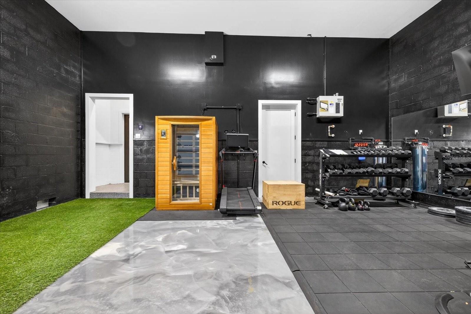 Image 16 of 64 For 94 Davis Boulevard