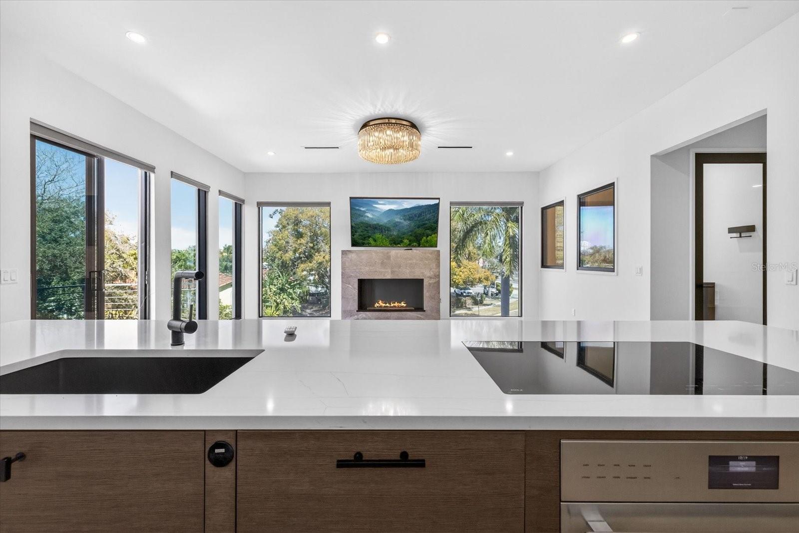 Image 28 of 64 For 94 Davis Boulevard