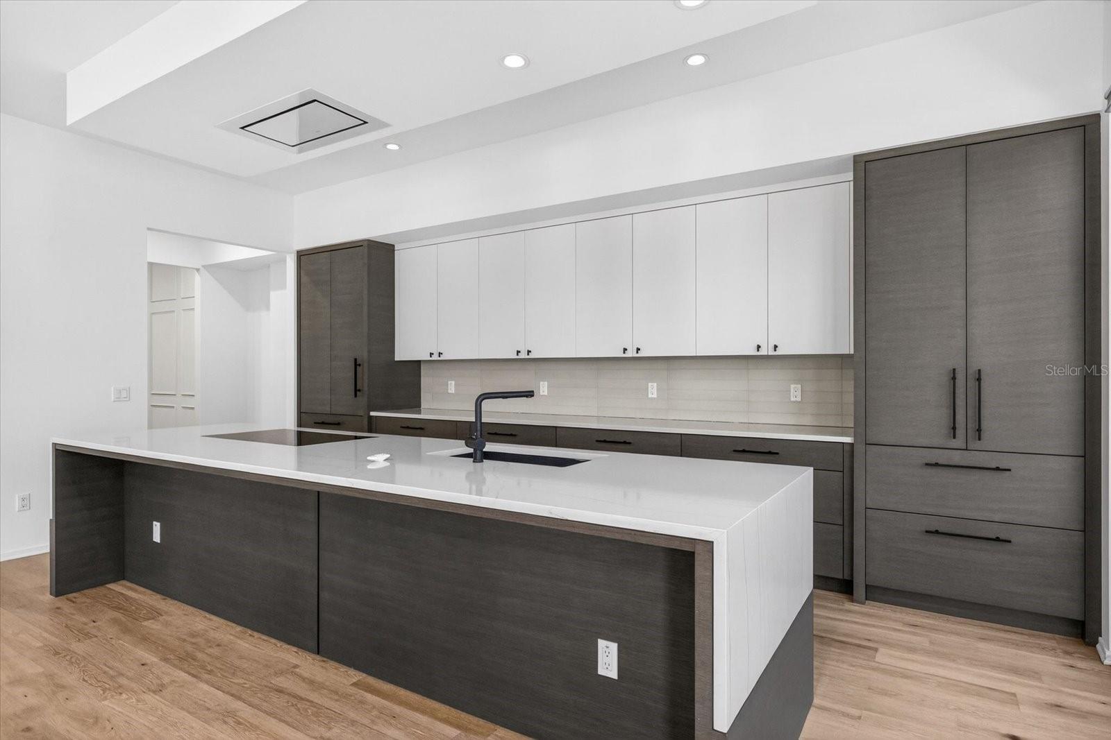 Image 30 of 64 For 94 Davis Boulevard