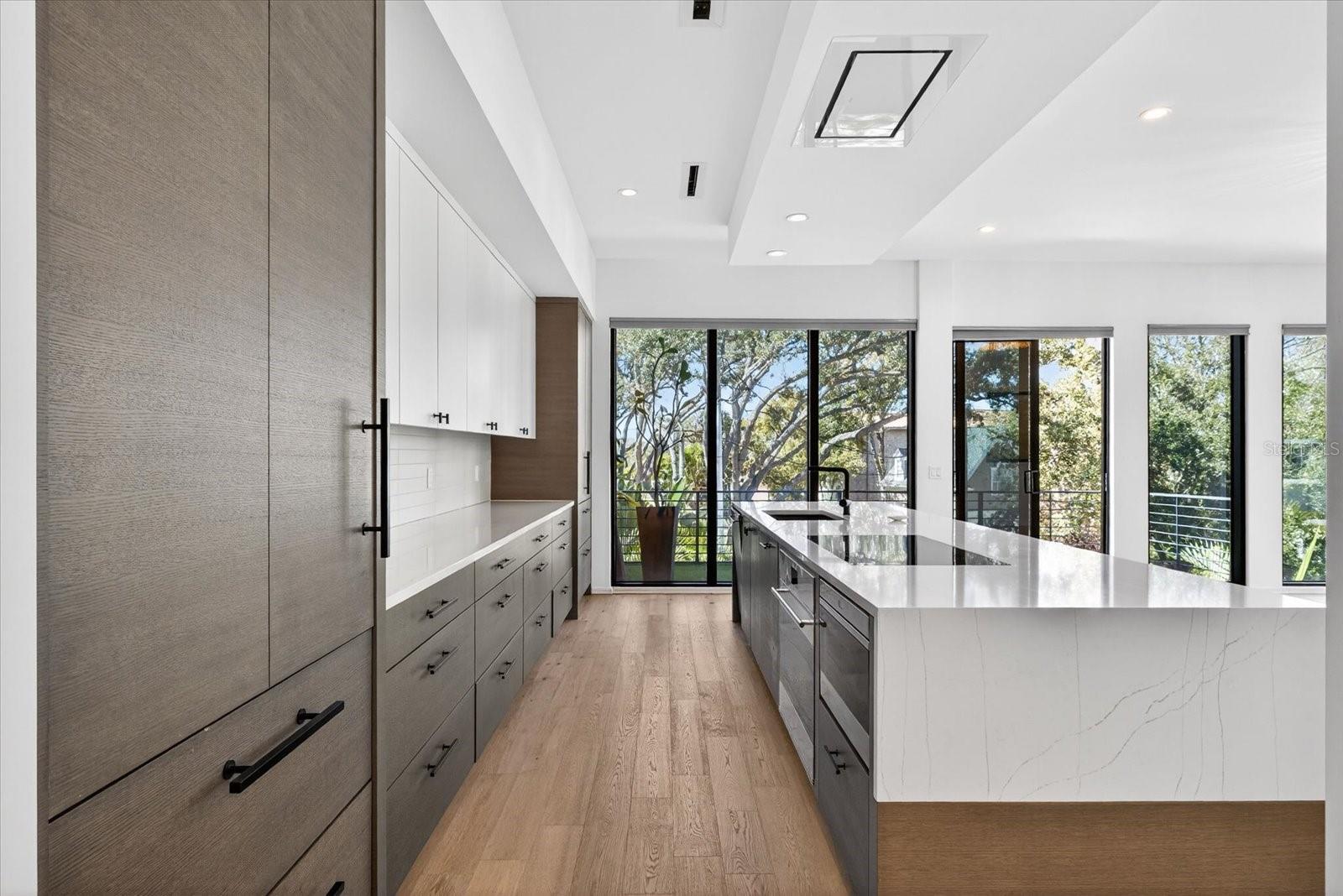 Image 31 of 64 For 94 Davis Boulevard