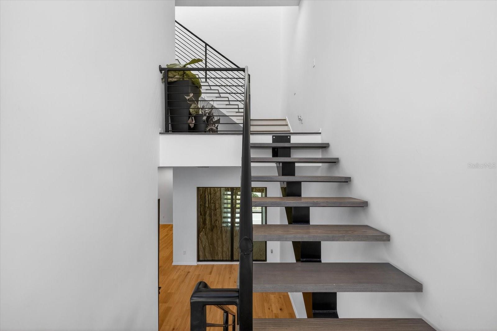 Image 35 of 64 For 94 Davis Boulevard