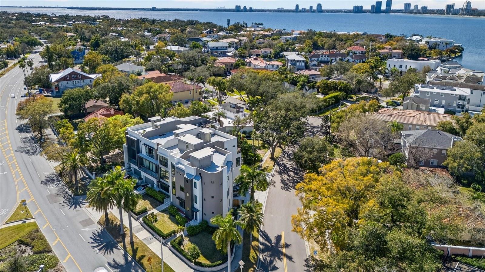 Image 4 of 64 For 94 Davis Boulevard