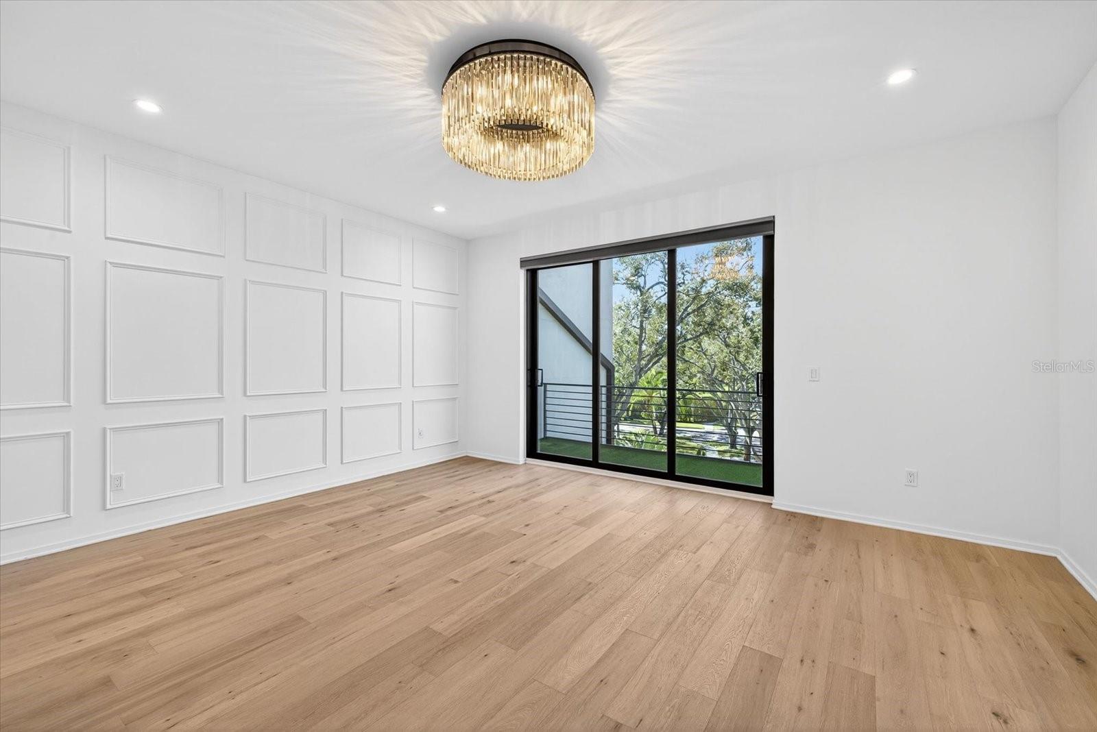 Image 41 of 64 For 94 Davis Boulevard