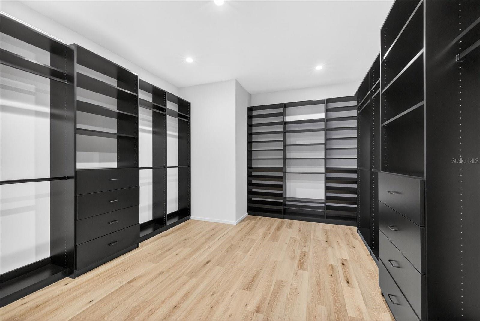 Image 49 of 64 For 94 Davis Boulevard