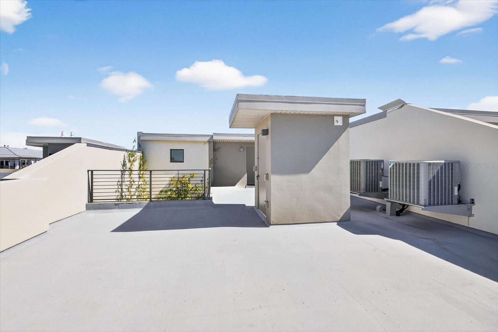 Image 51 of 64 For 94 Davis Boulevard