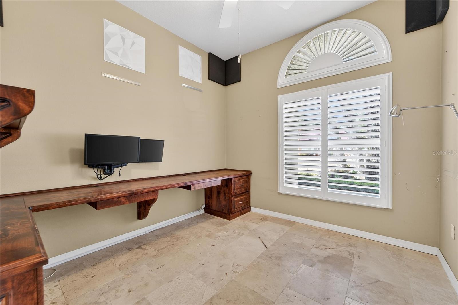 Image 32 of 65 For 5018 Sylvan Oaks Drive