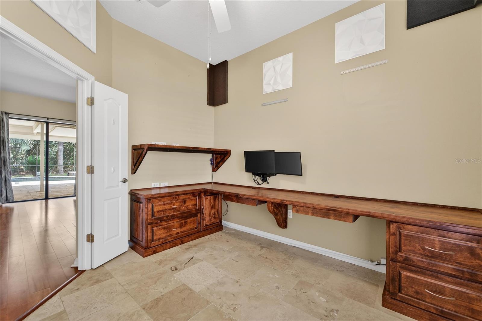 Image 33 of 65 For 5018 Sylvan Oaks Drive