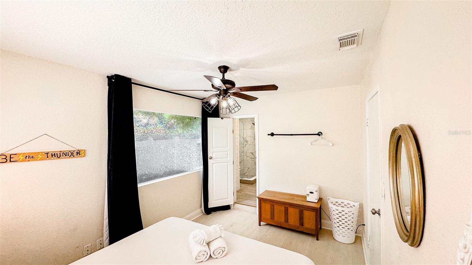 Image 20 of 55 For 609 Louisiana Avenue