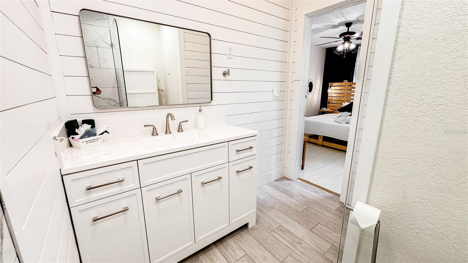 Image 22 of 55 For 609 Louisiana Avenue