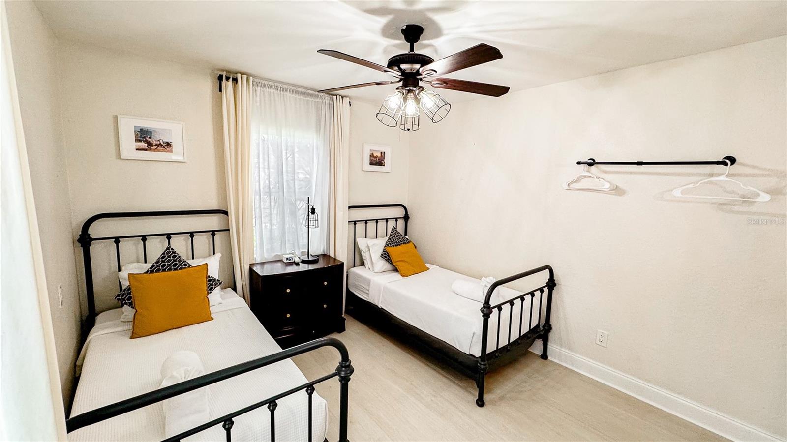 Image 39 of 55 For 609 Louisiana Avenue