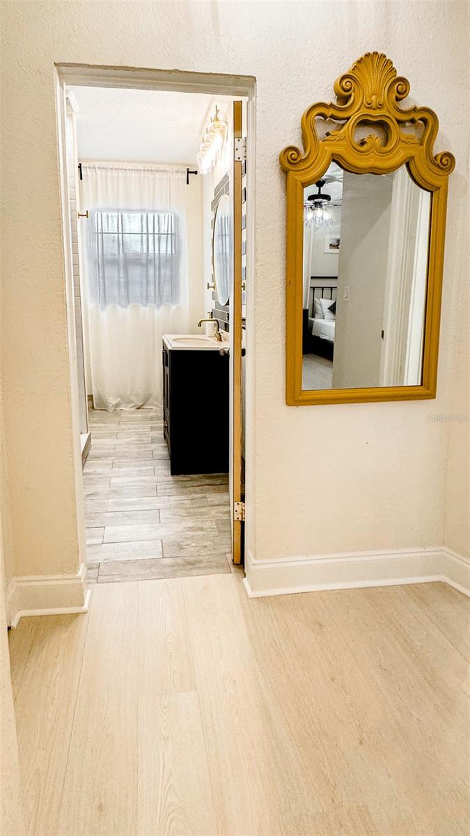 Image 40 of 55 For 609 Louisiana Avenue