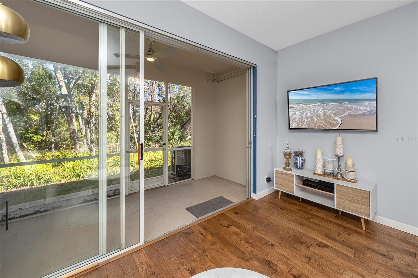 Image 13 of 33 For 3637 Country Pointe Place