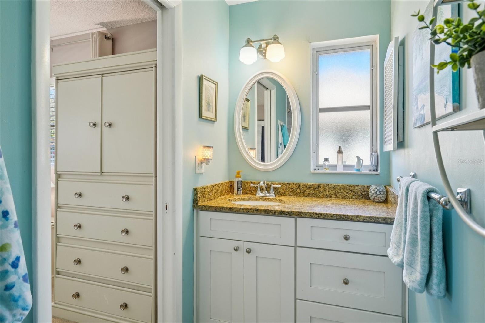 Image 17 of 38 For 2149 Malcolm Drive