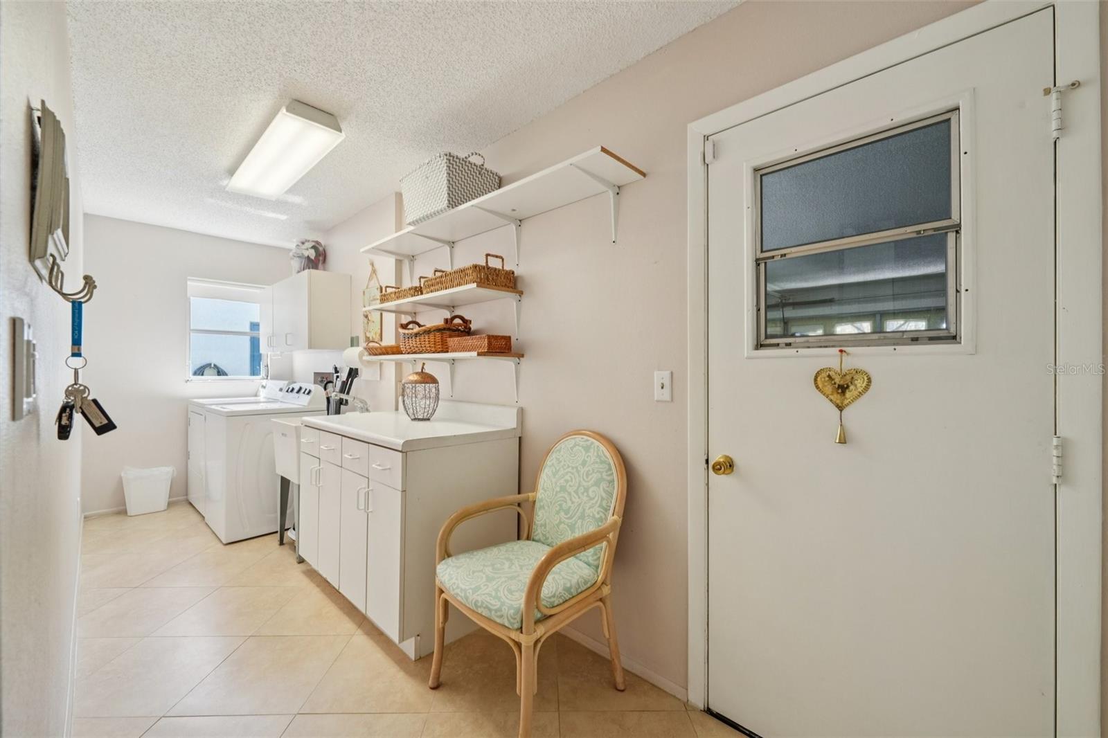 Image 20 of 38 For 2149 Malcolm Drive