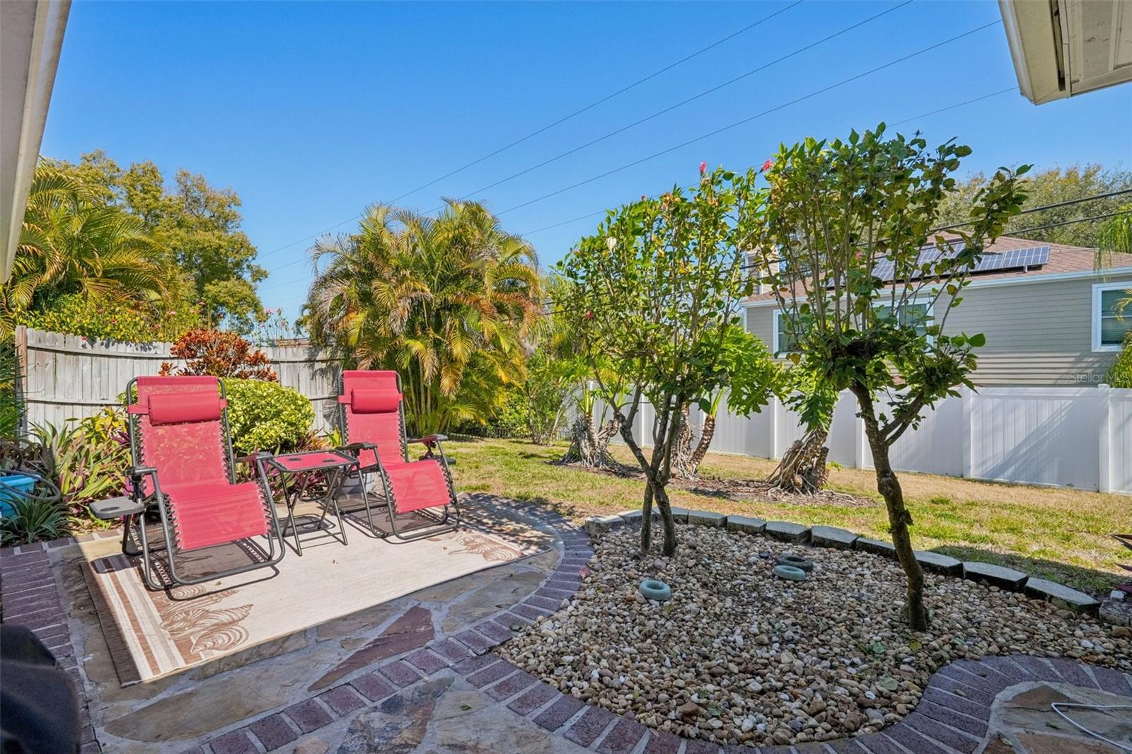 Image 21 of 38 For 2149 Malcolm Drive