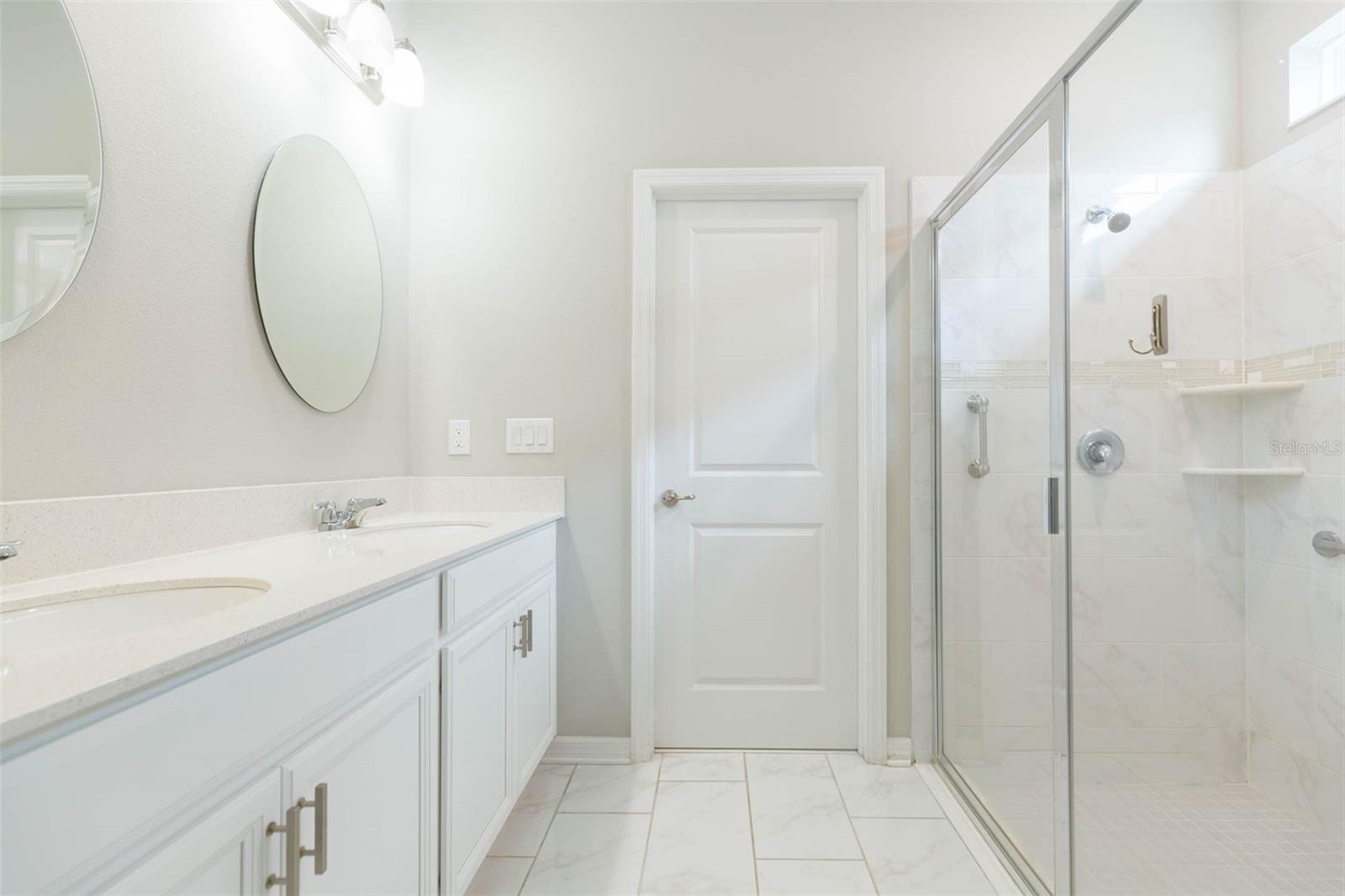 Image 18 of 44 For 4808 Butler National Drive