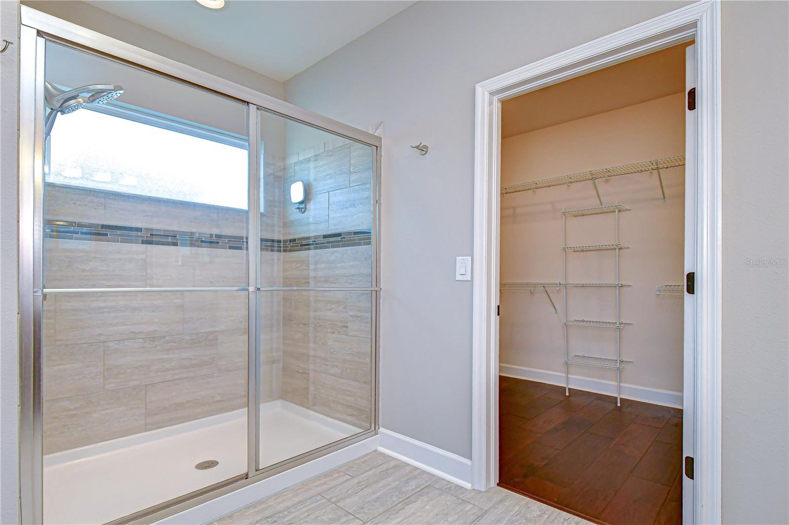 Image 27 of 45 For 10455 Flagstaff Falls Avenue