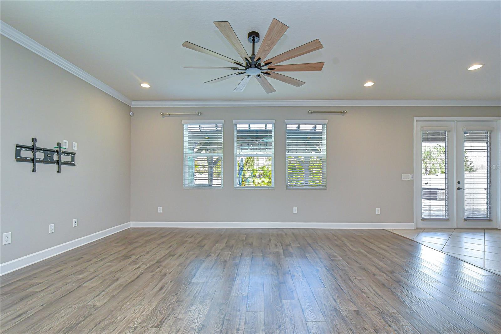 Image 8 of 45 For 10455 Flagstaff Falls Avenue