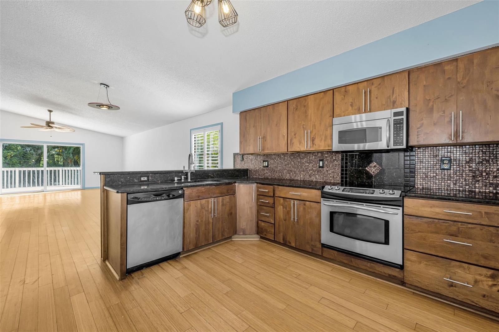 Image 20 of 45 For 105 Peterson Lane