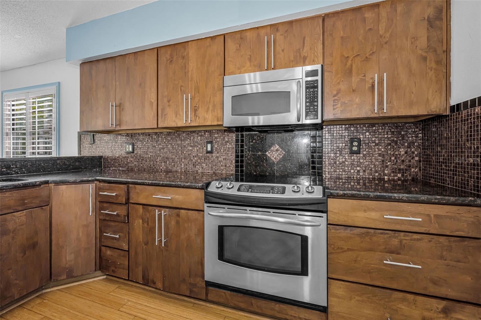 Image 22 of 45 For 105 Peterson Lane