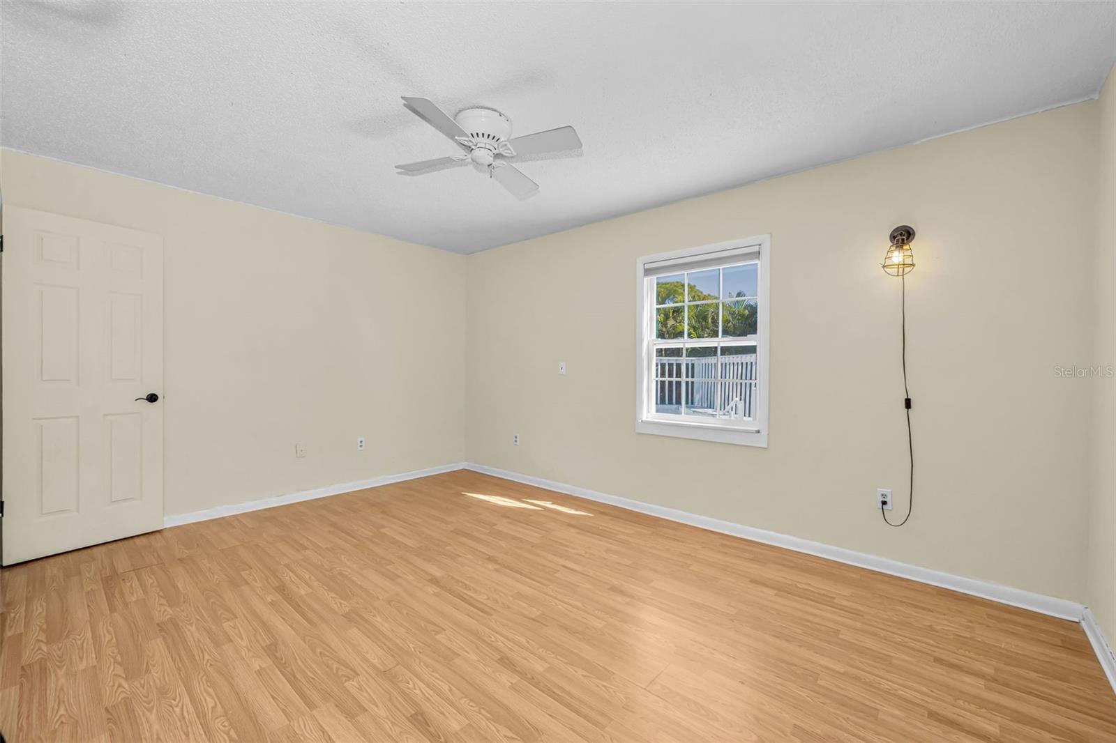 Image 24 of 45 For 105 Peterson Lane