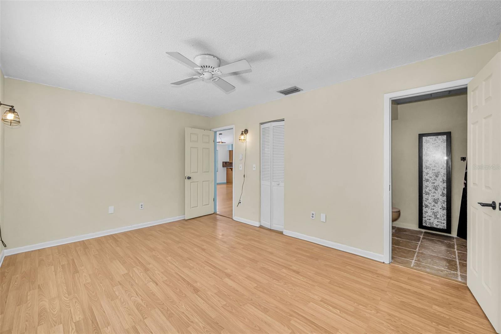 Image 27 of 45 For 105 Peterson Lane