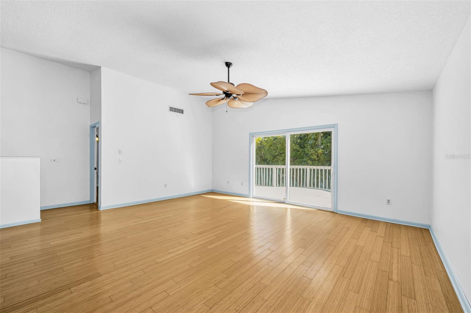 Image 9 of 45 For 105 Peterson Lane