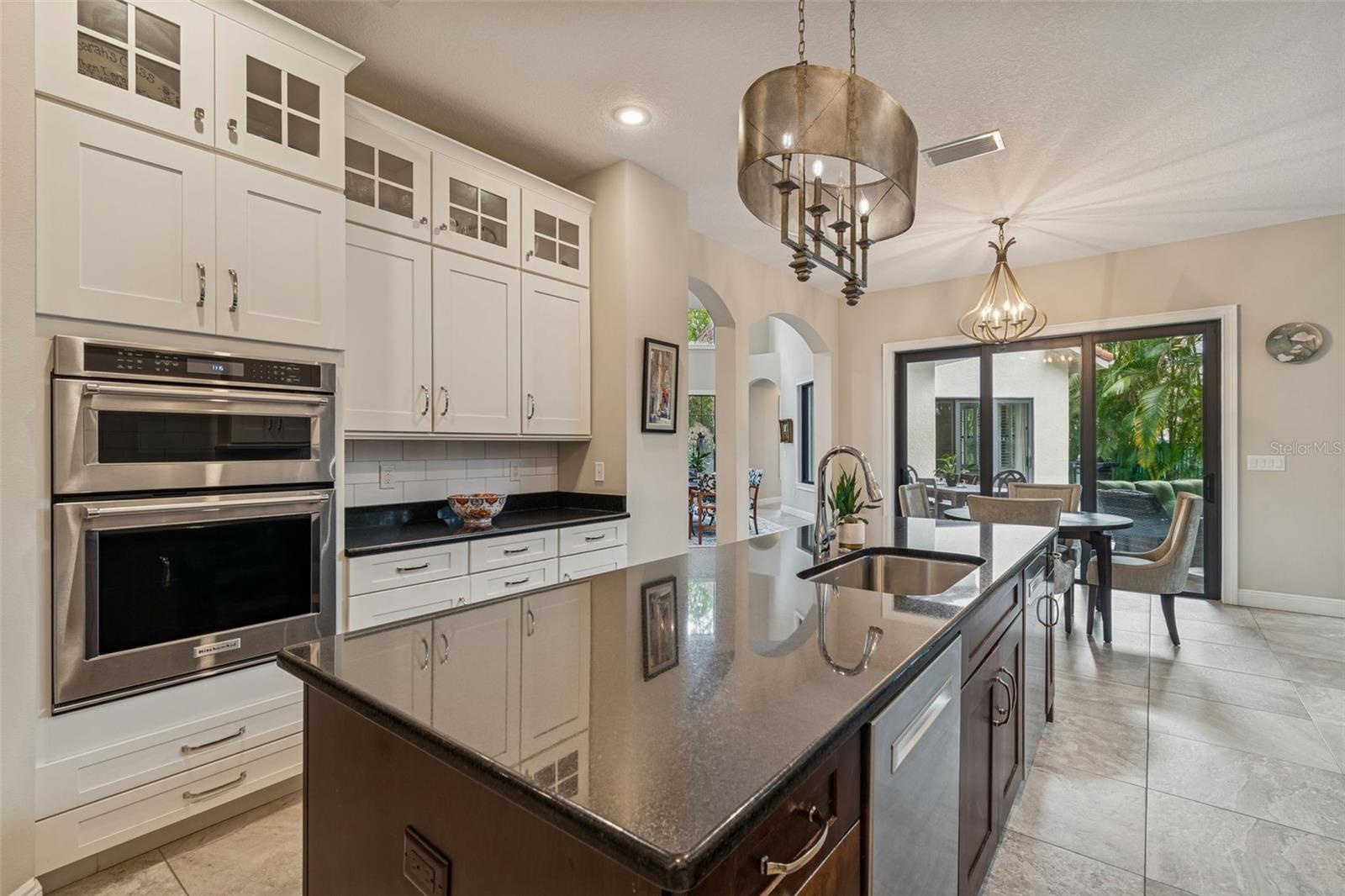 Image 16 of 42 For 2906 Hawthorne Road