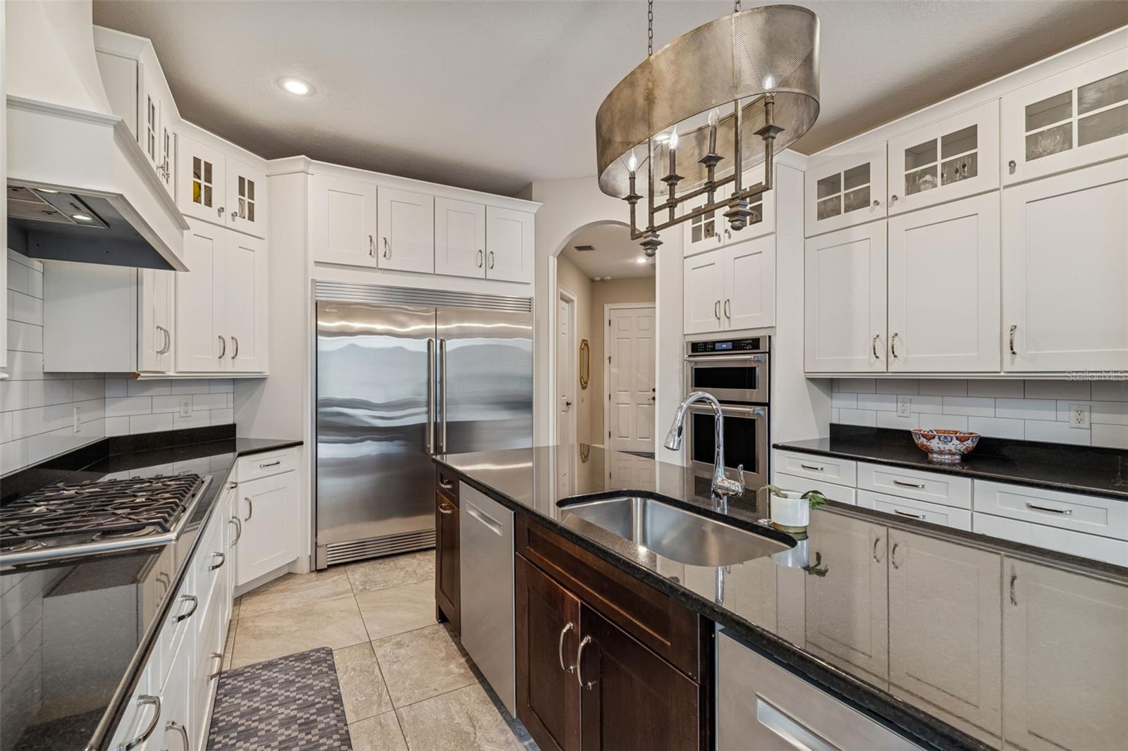 Image 18 of 42 For 2906 Hawthorne Road