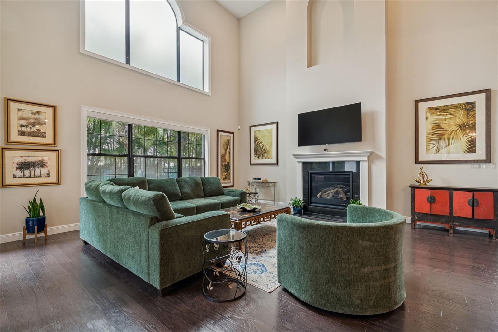 Image 20 of 42 For 2906 Hawthorne Road