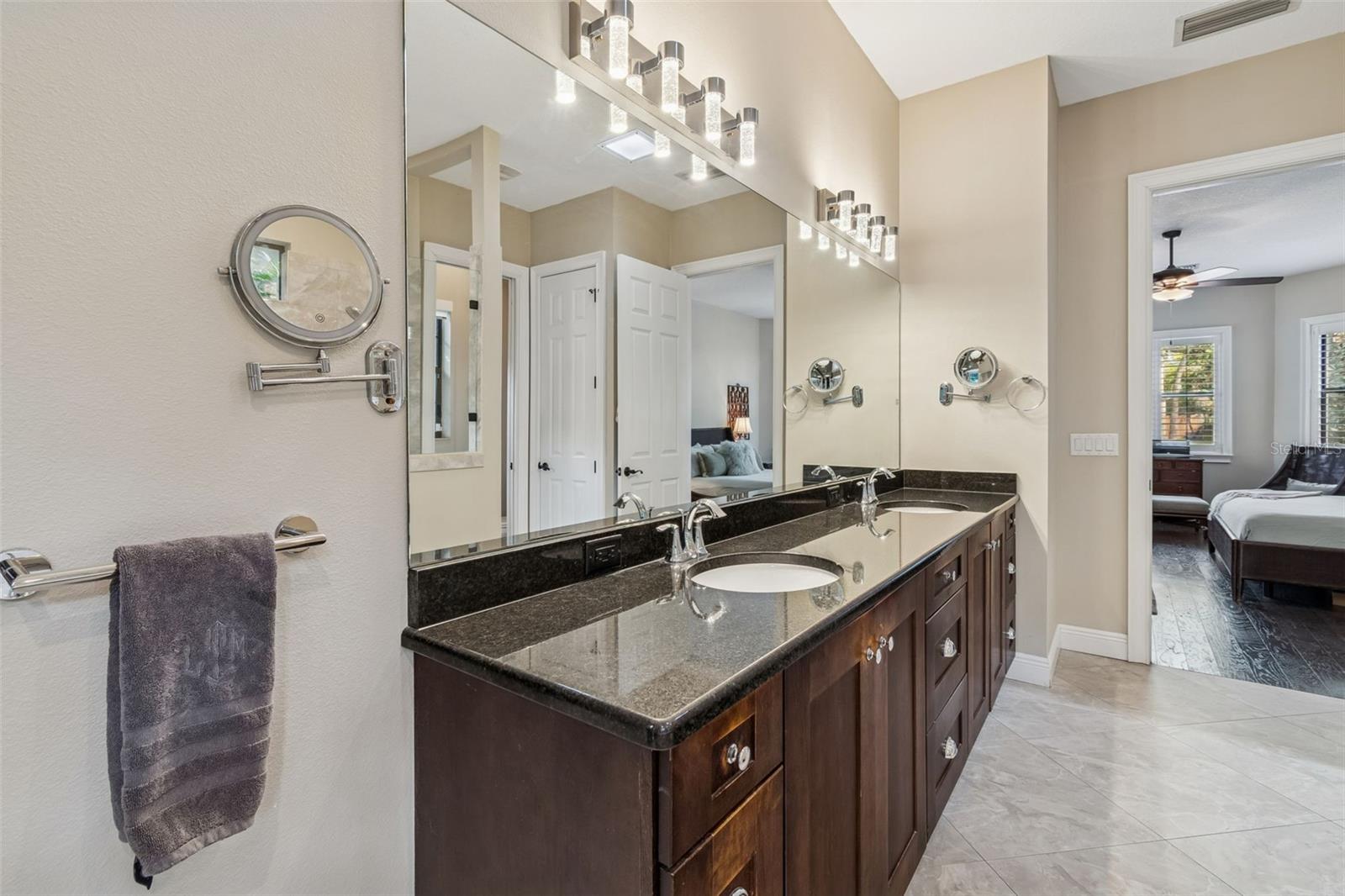 Image 27 of 42 For 2906 Hawthorne Road