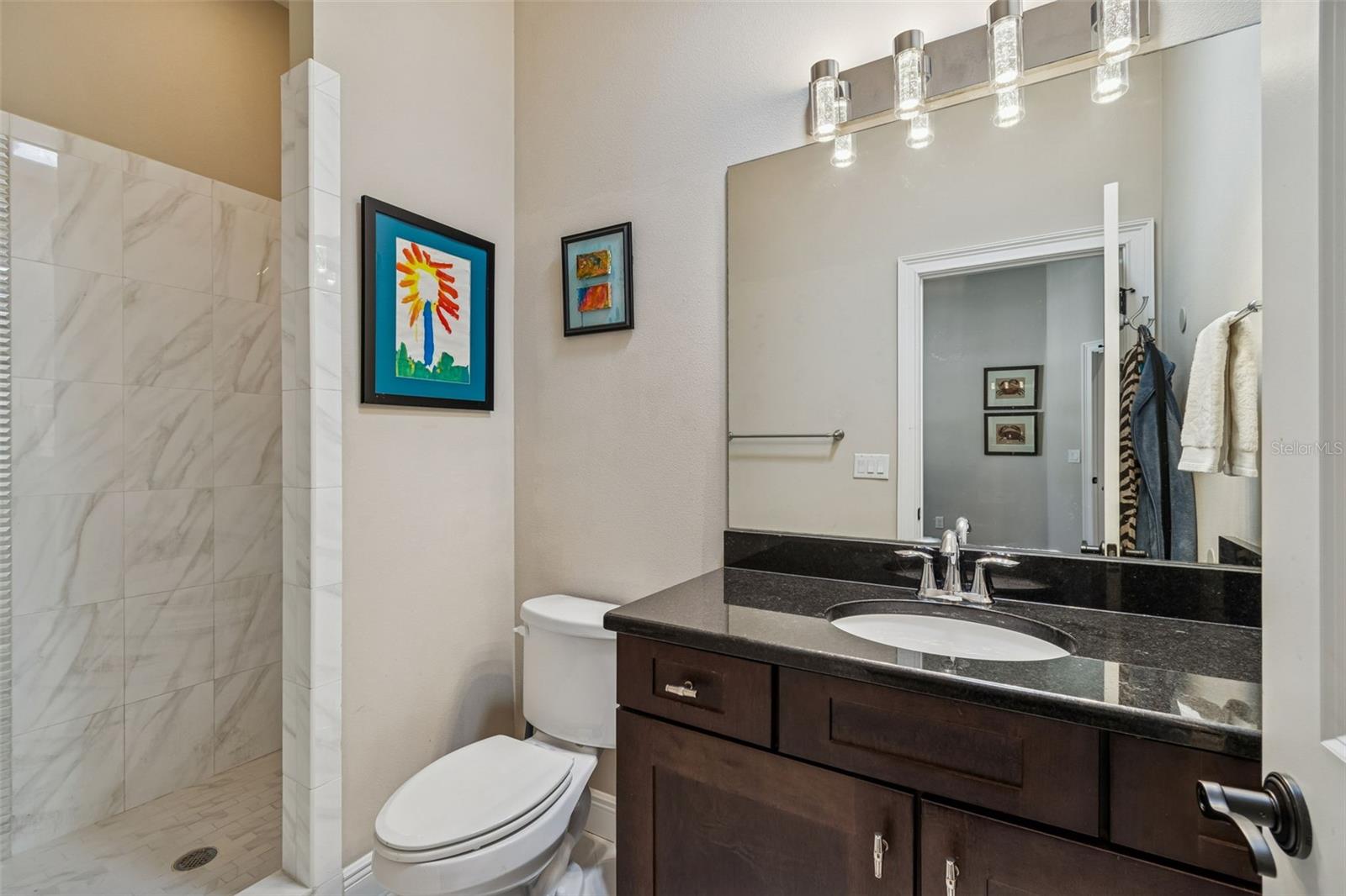 Image 34 of 42 For 2906 Hawthorne Road