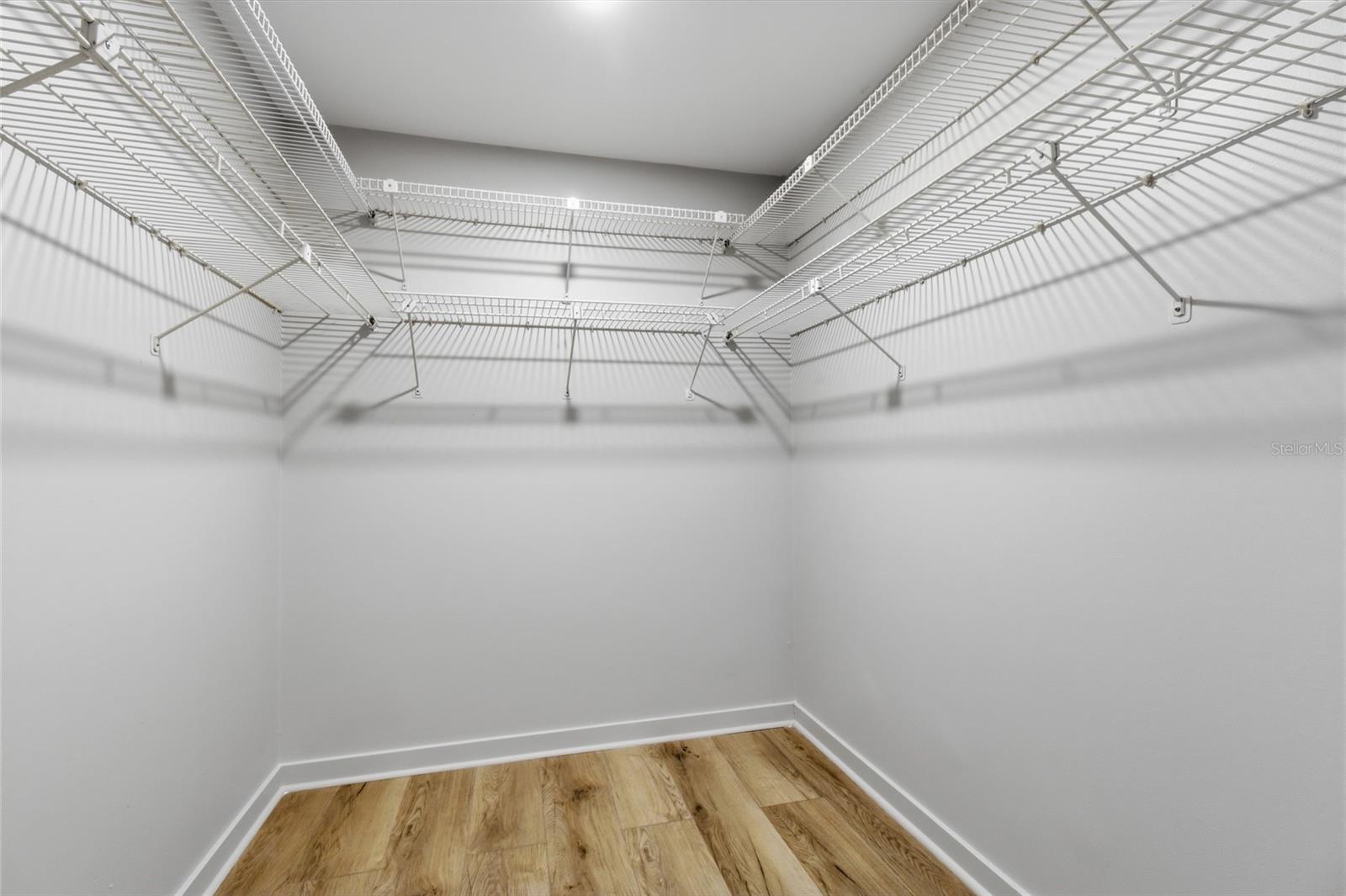 Image 12 of 35 For 2932 Sweetgum Way S