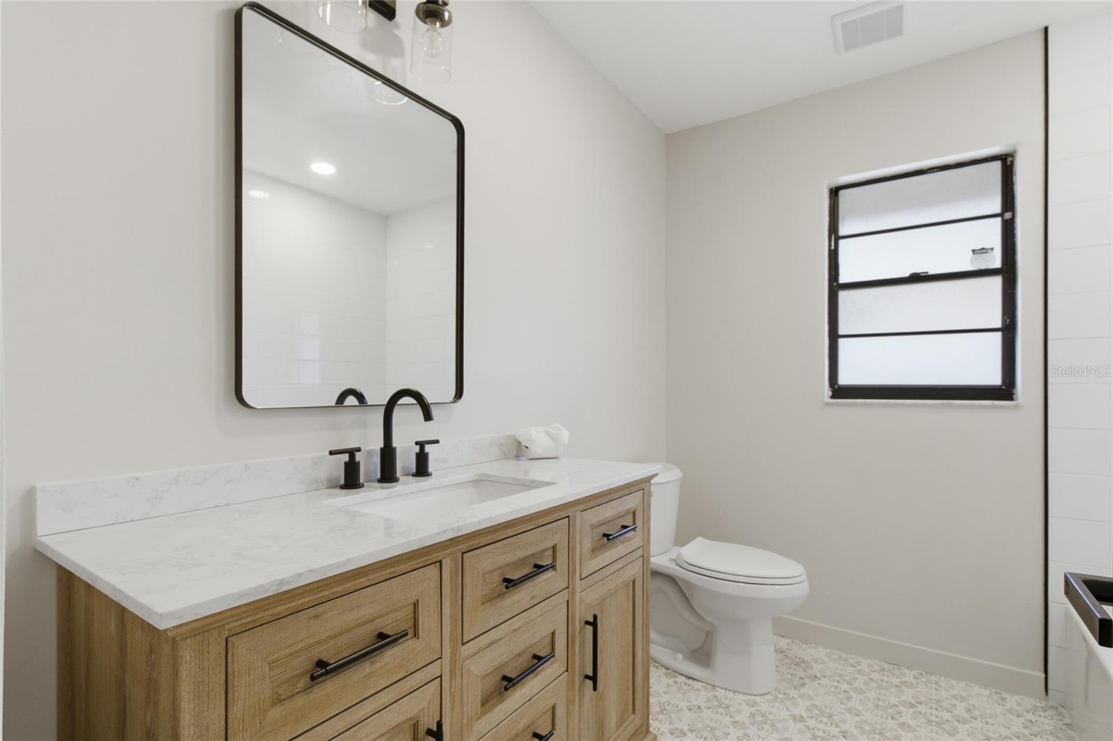 Image 24 of 35 For 2932 Sweetgum Way S