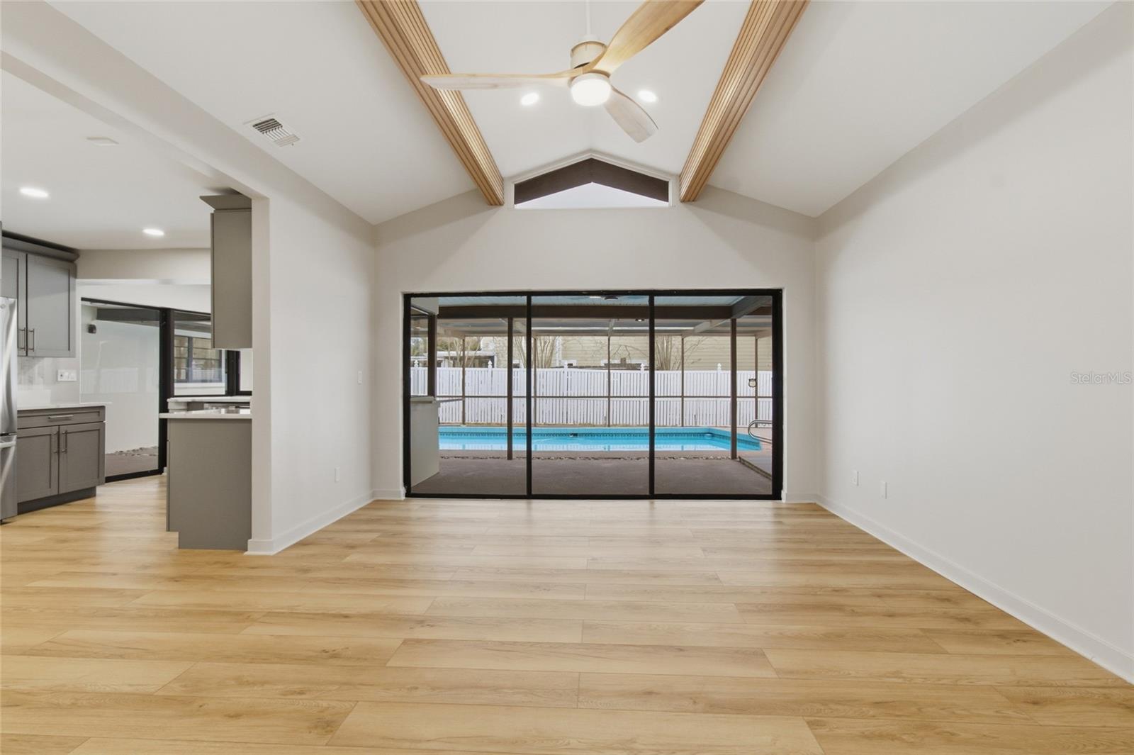 Image 5 of 35 For 2932 Sweetgum Way S